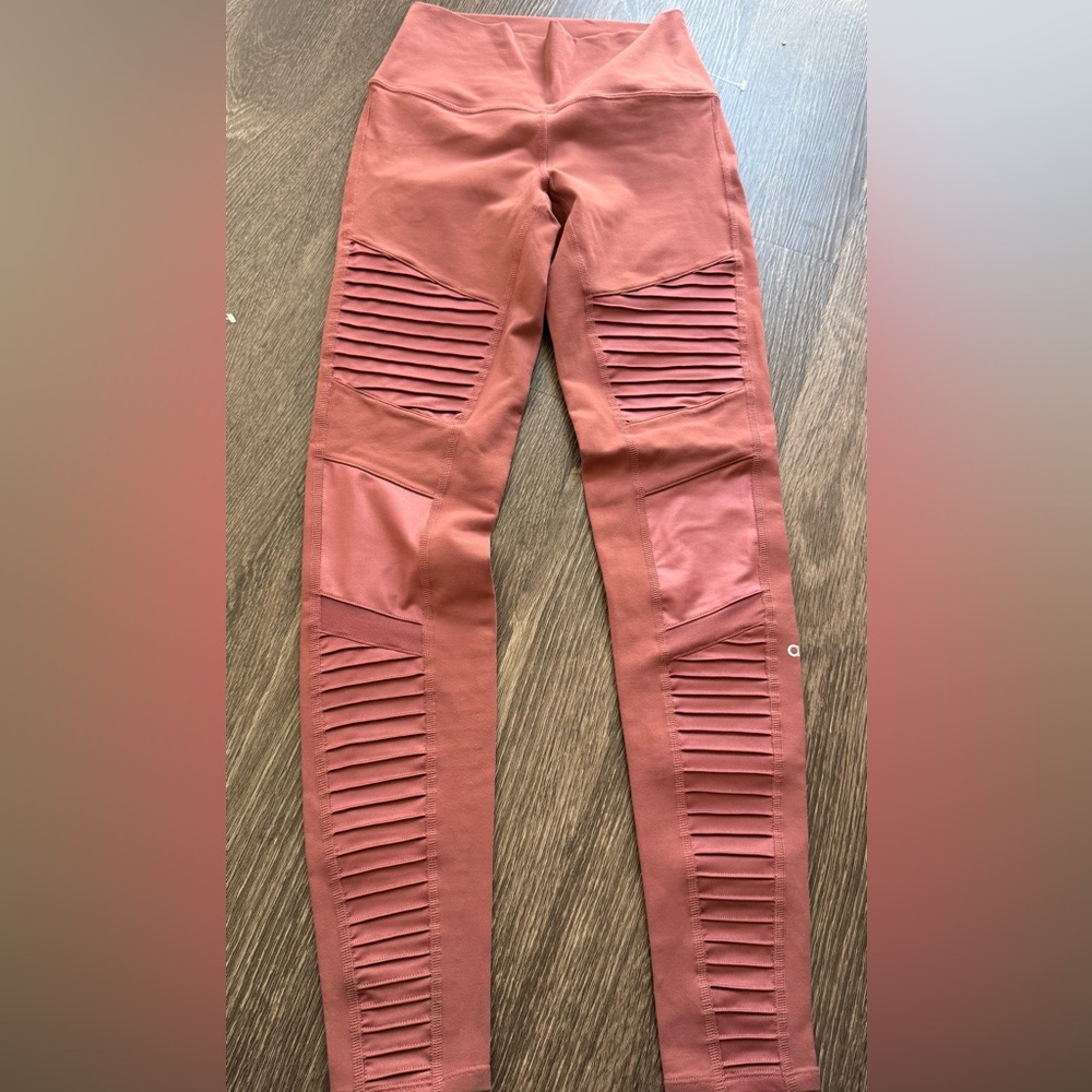 ALO Yoga leggings